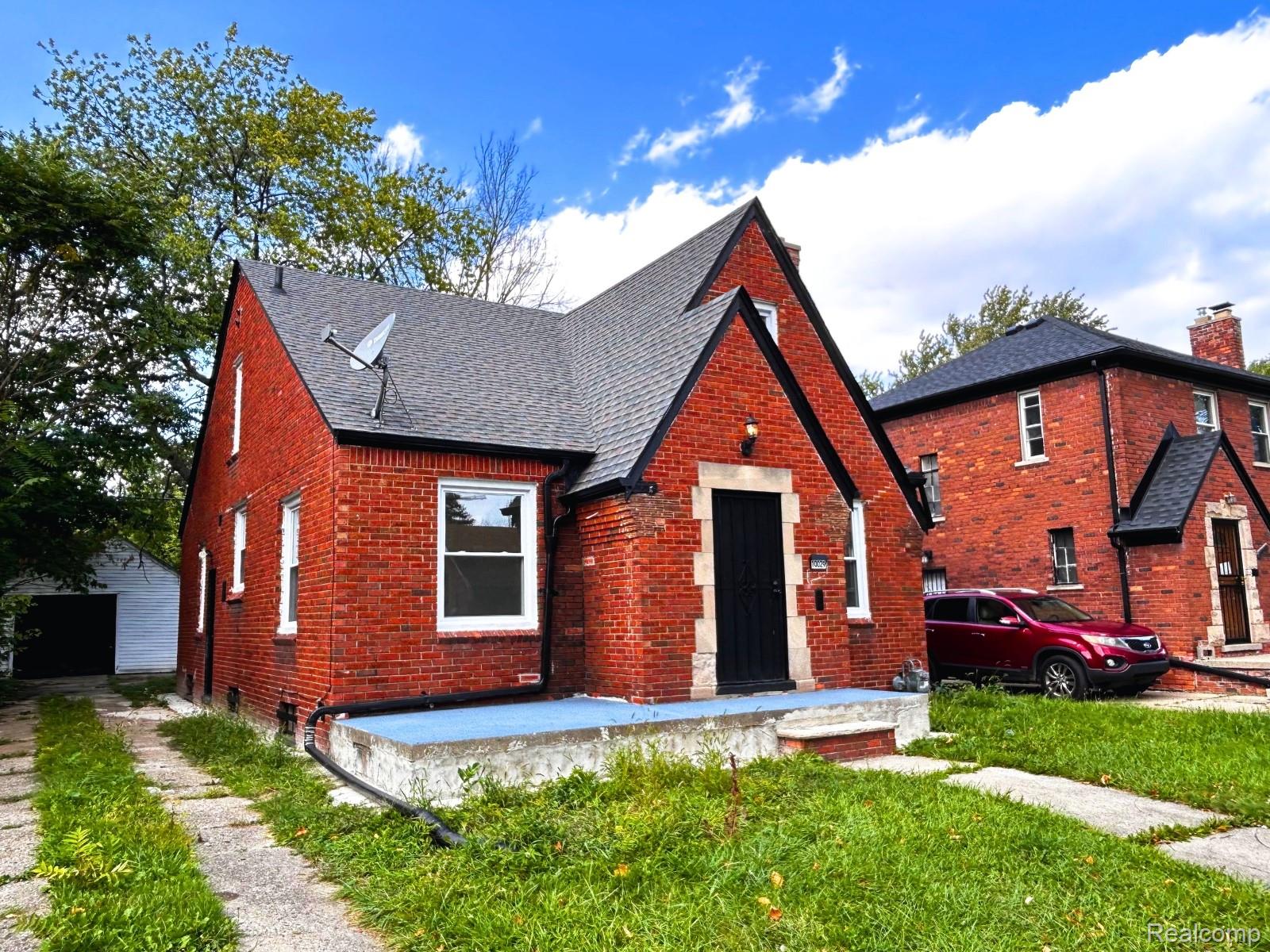10029 Balfour Road