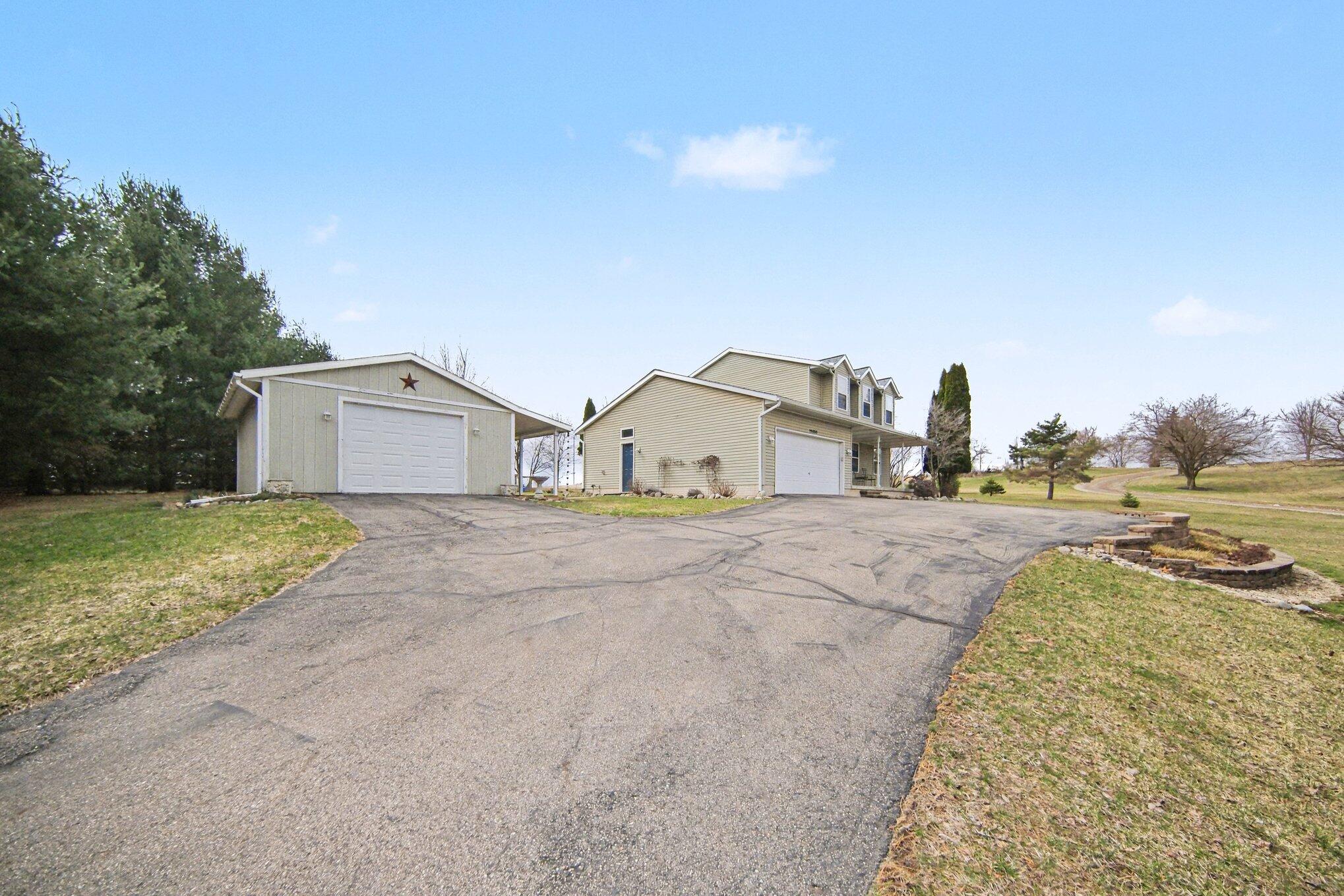 19836 Queens Court