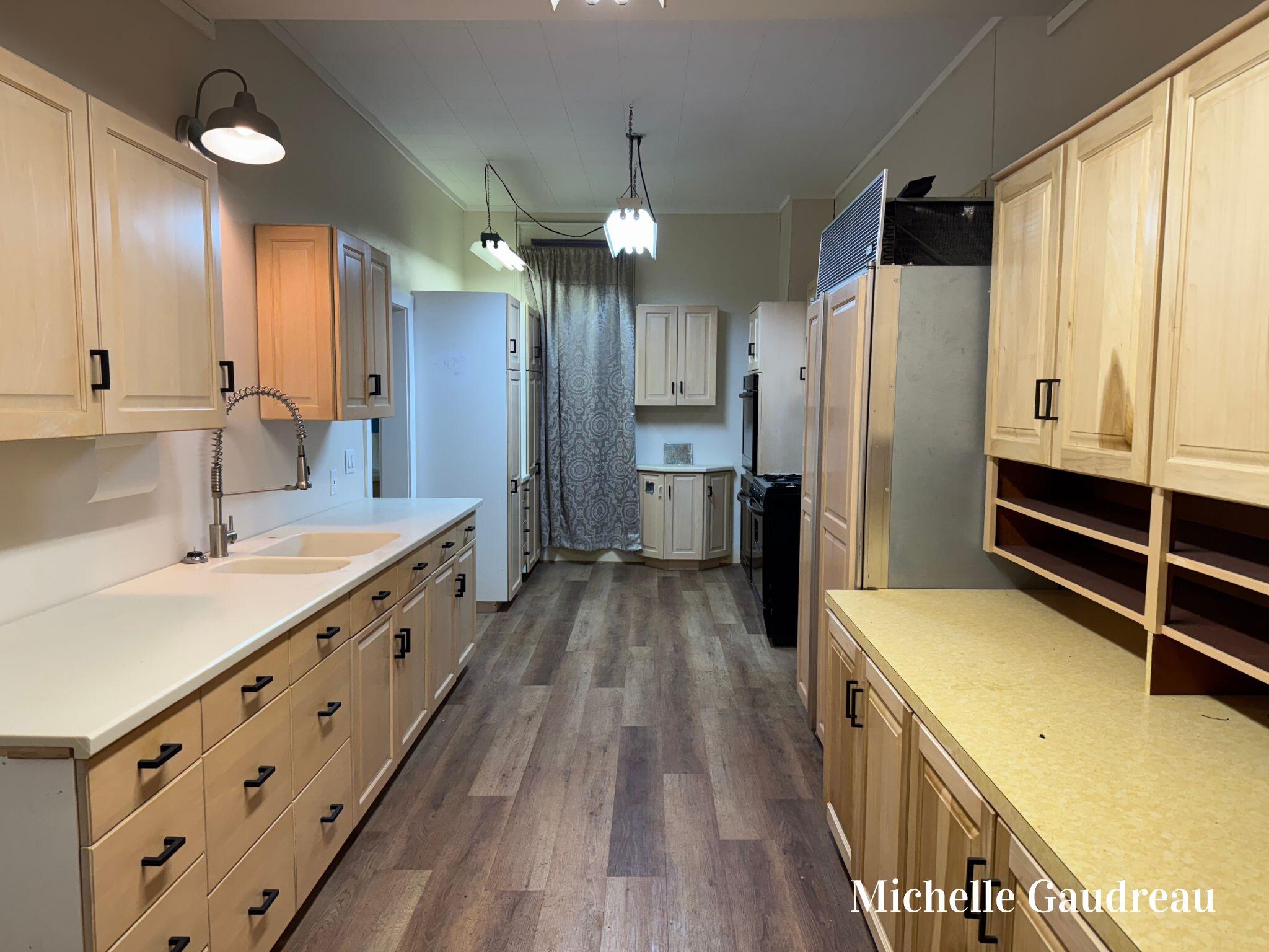 116 W Main Street SE