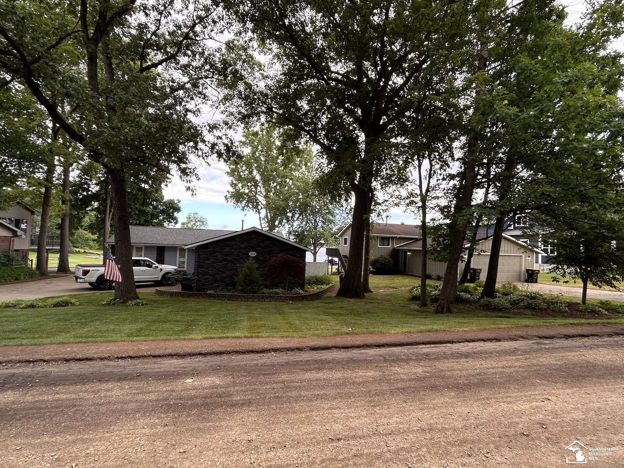 12893 Kelley Road