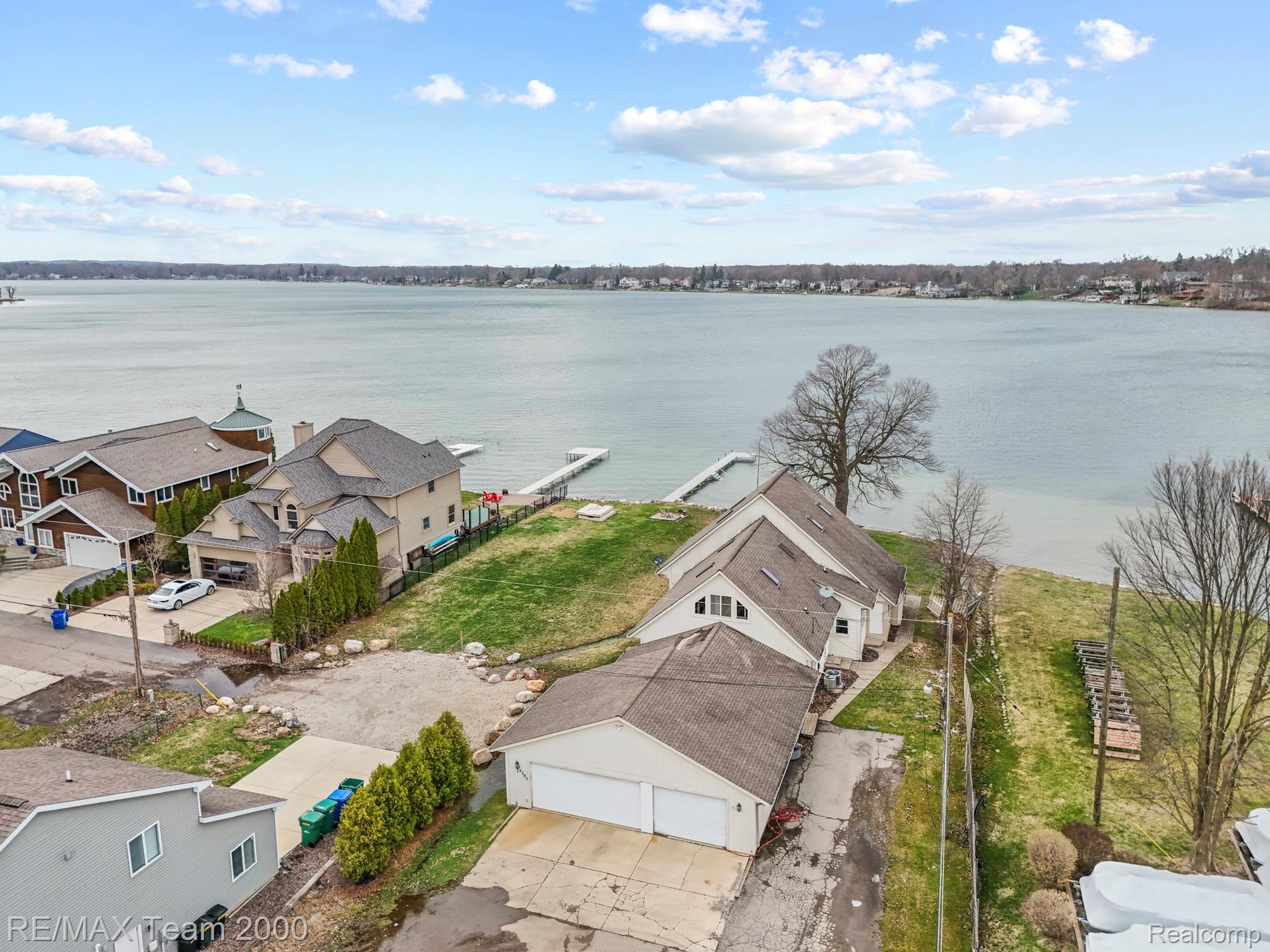 4390 Cass Elizabeth Road