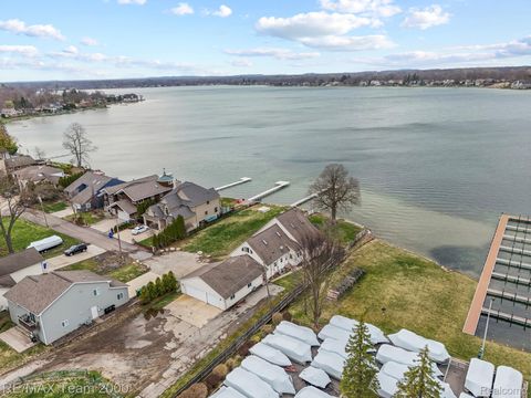 Tiny photo for 4390 Cass Elizabeth Road, Waterford Charter Township, MI 48328 (MLS # 20261024785)