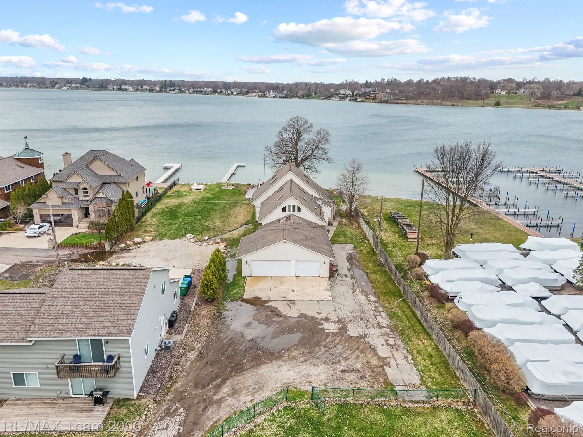 4390 Cass Elizabeth Road