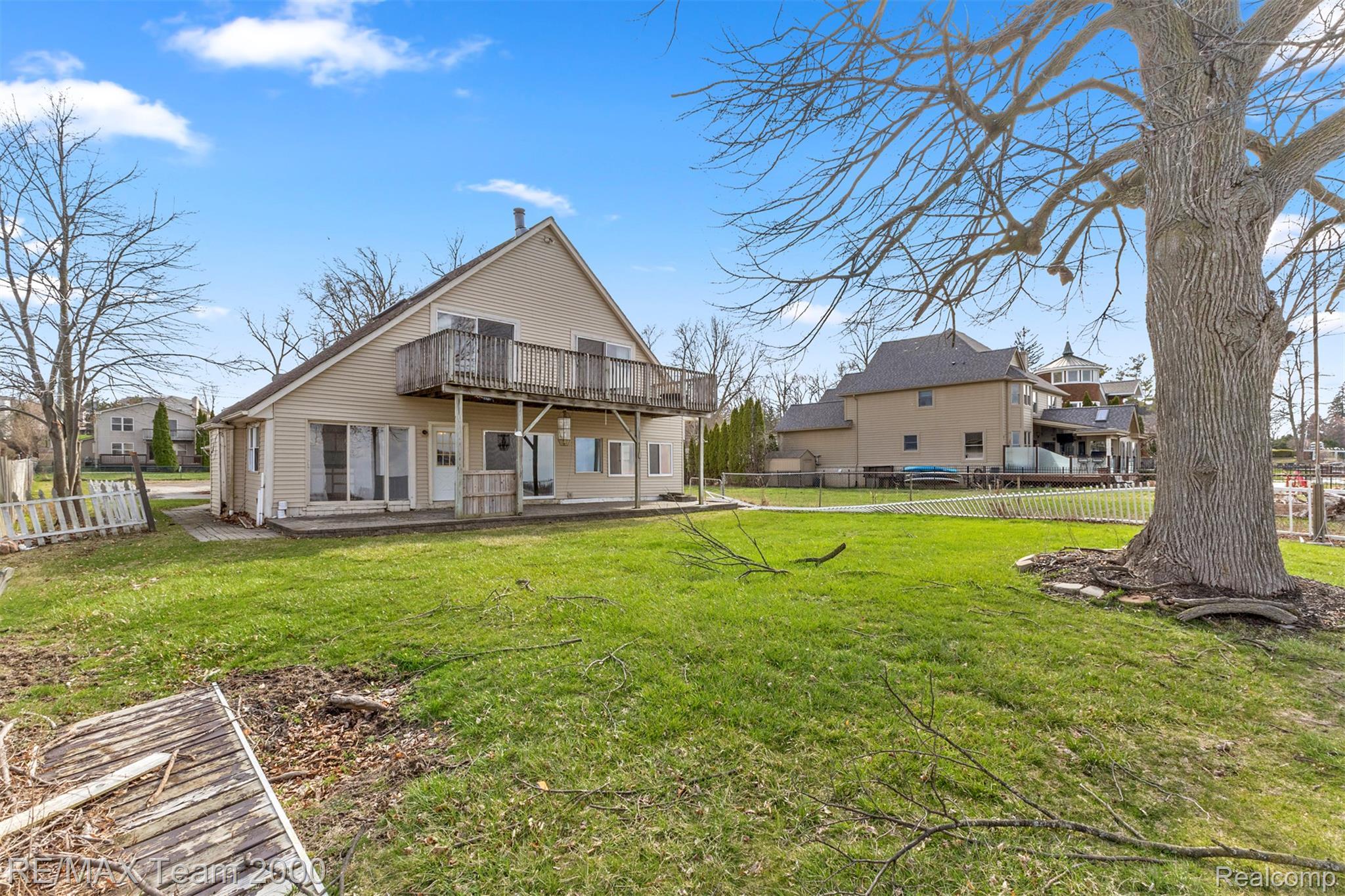 4390 Cass Elizabeth Road