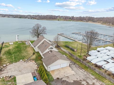 Tiny photo for 4390 Cass Elizabeth Road, Waterford Charter Township, MI 48328 (MLS # 20261024785)