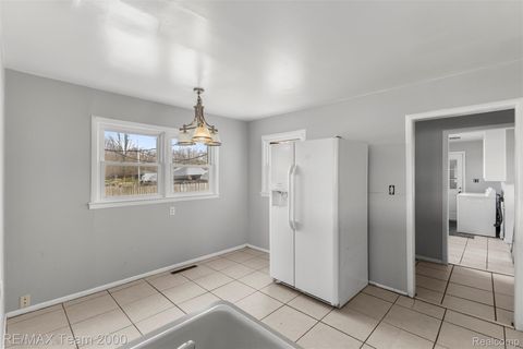 Tiny photo for 4390 Cass Elizabeth Road, Waterford Charter Township, MI 48328 (MLS # 20261024785)