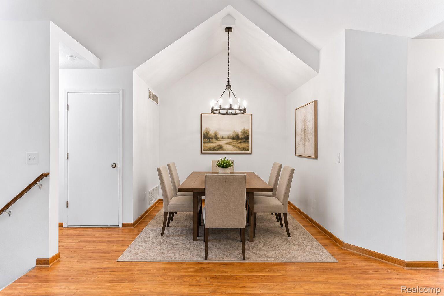 210 Marigold Circle 7