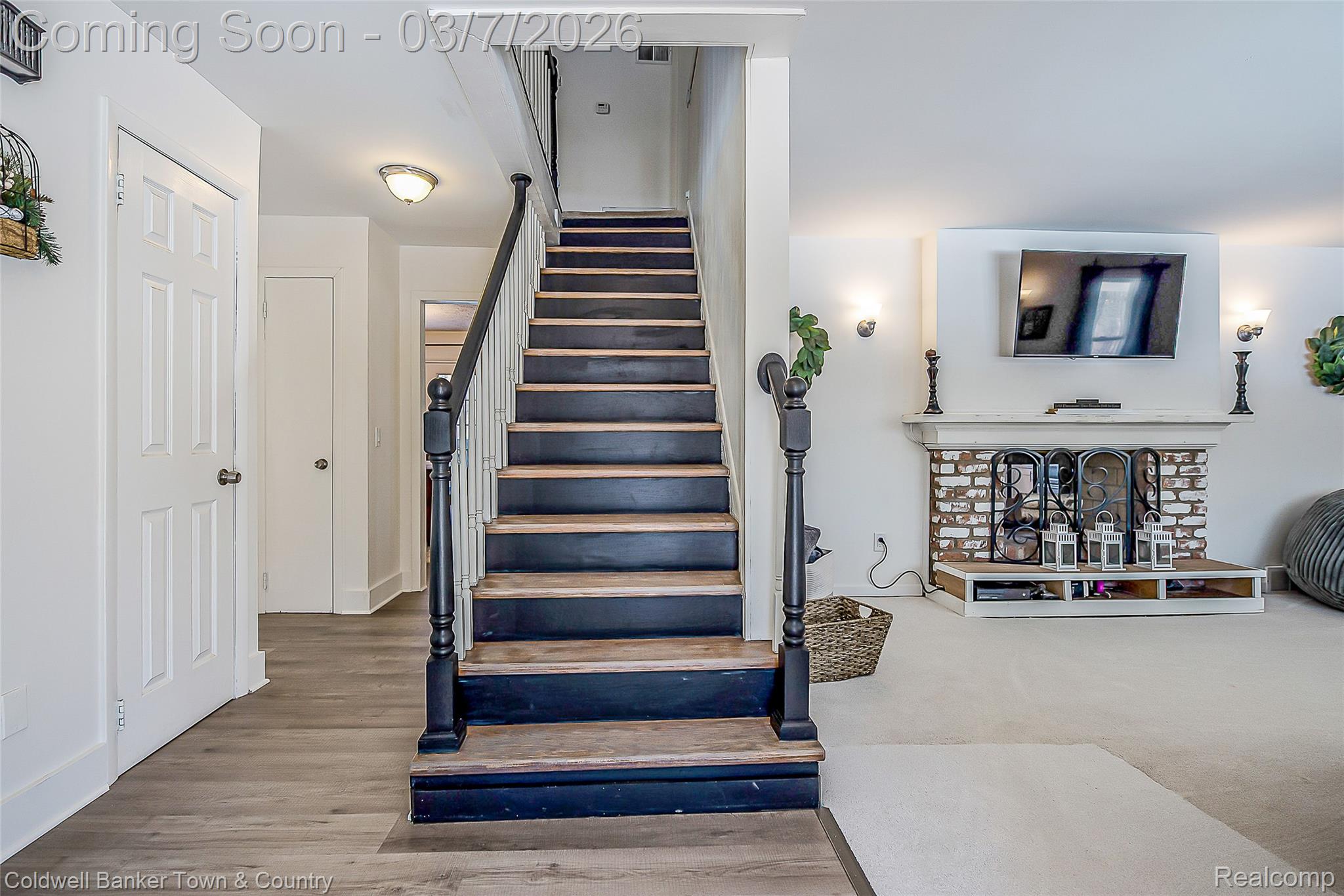 1890 Hidden Valley Road