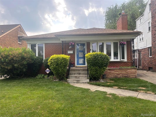 8235 BINGHAM ST, DETROIT, MI 48228 - Image ce9ad32a4f1d2198e092e5bc6332126d/3423944338