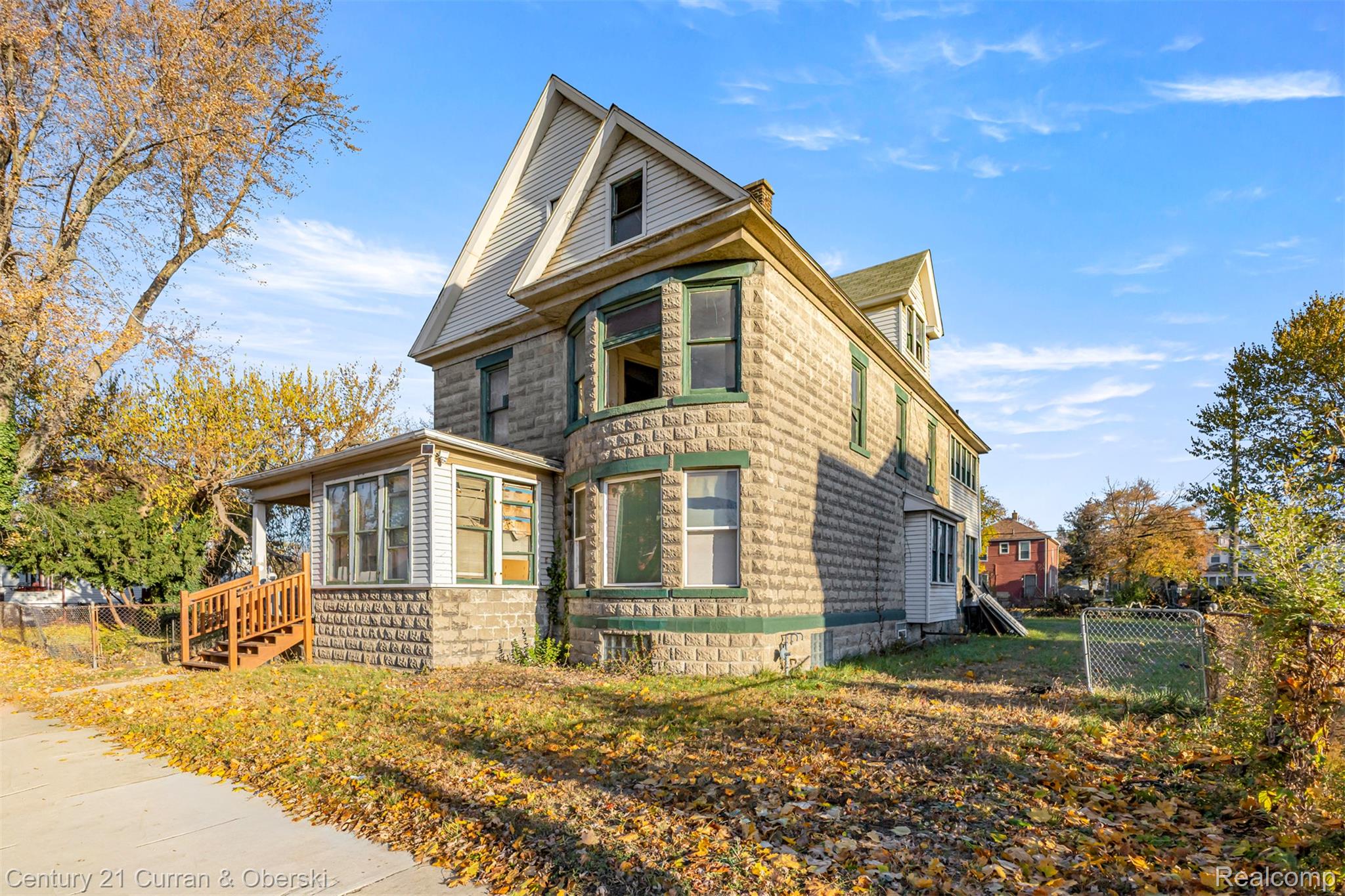 962 Coolidge Highway