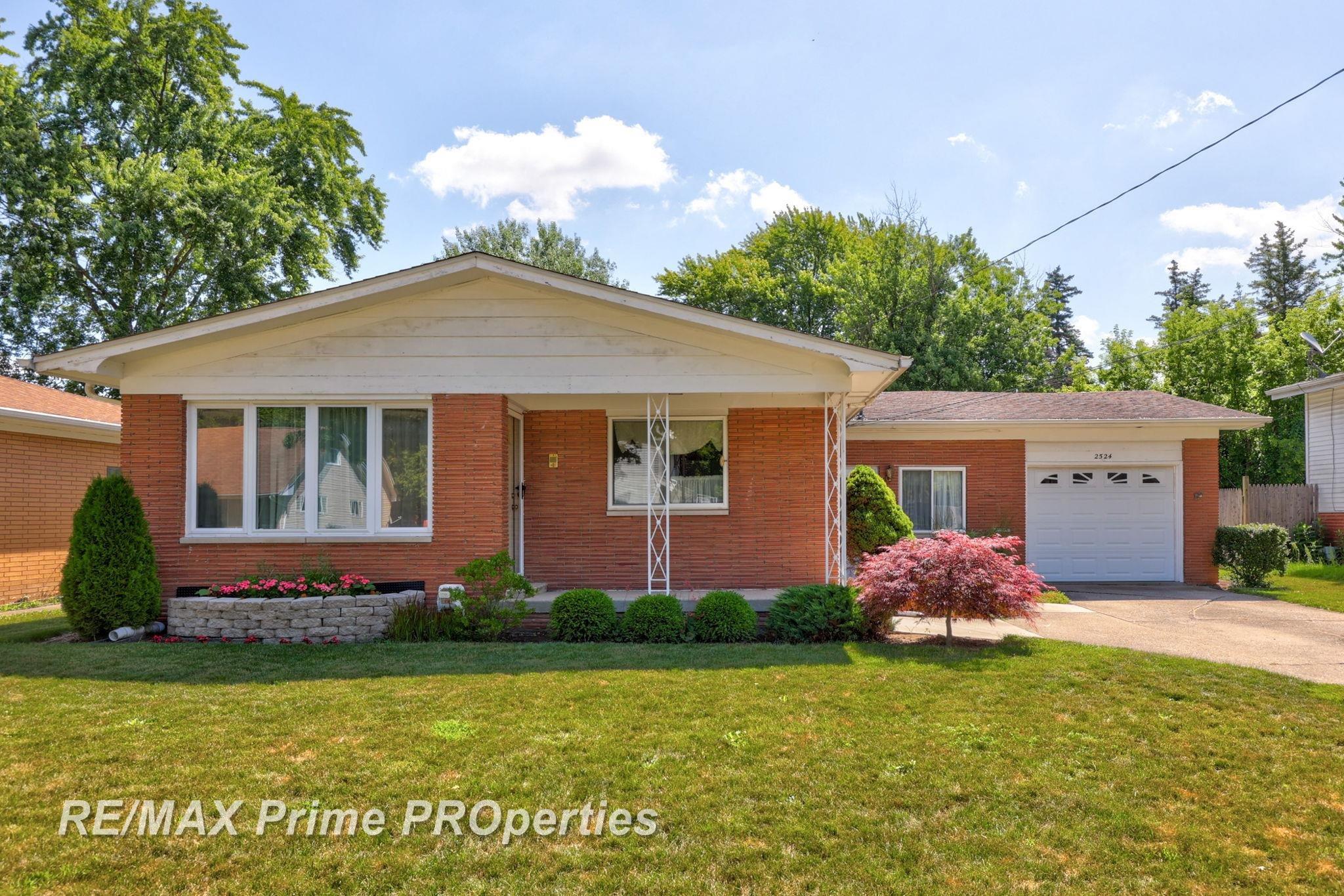 2524 Whitemore Place