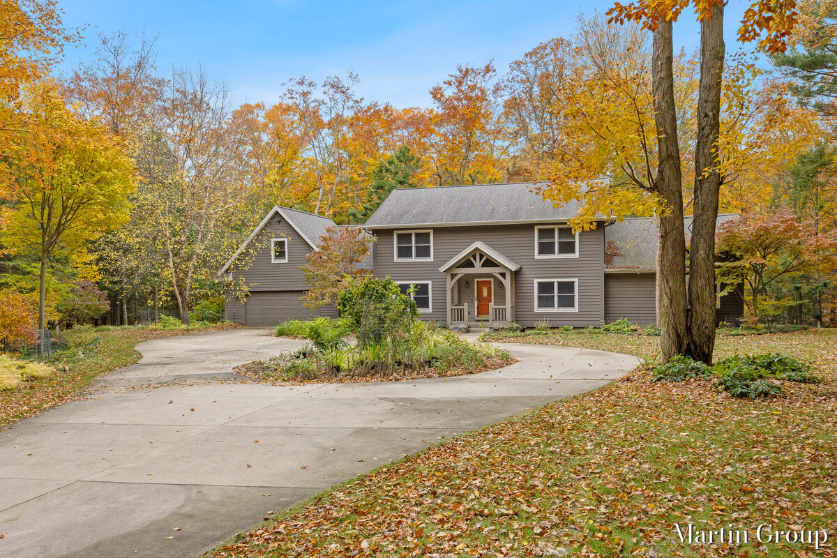 6142 Scenic Woods Circle N