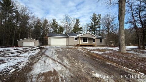 3318 E Michillinda Road Dalton Township MI 49457