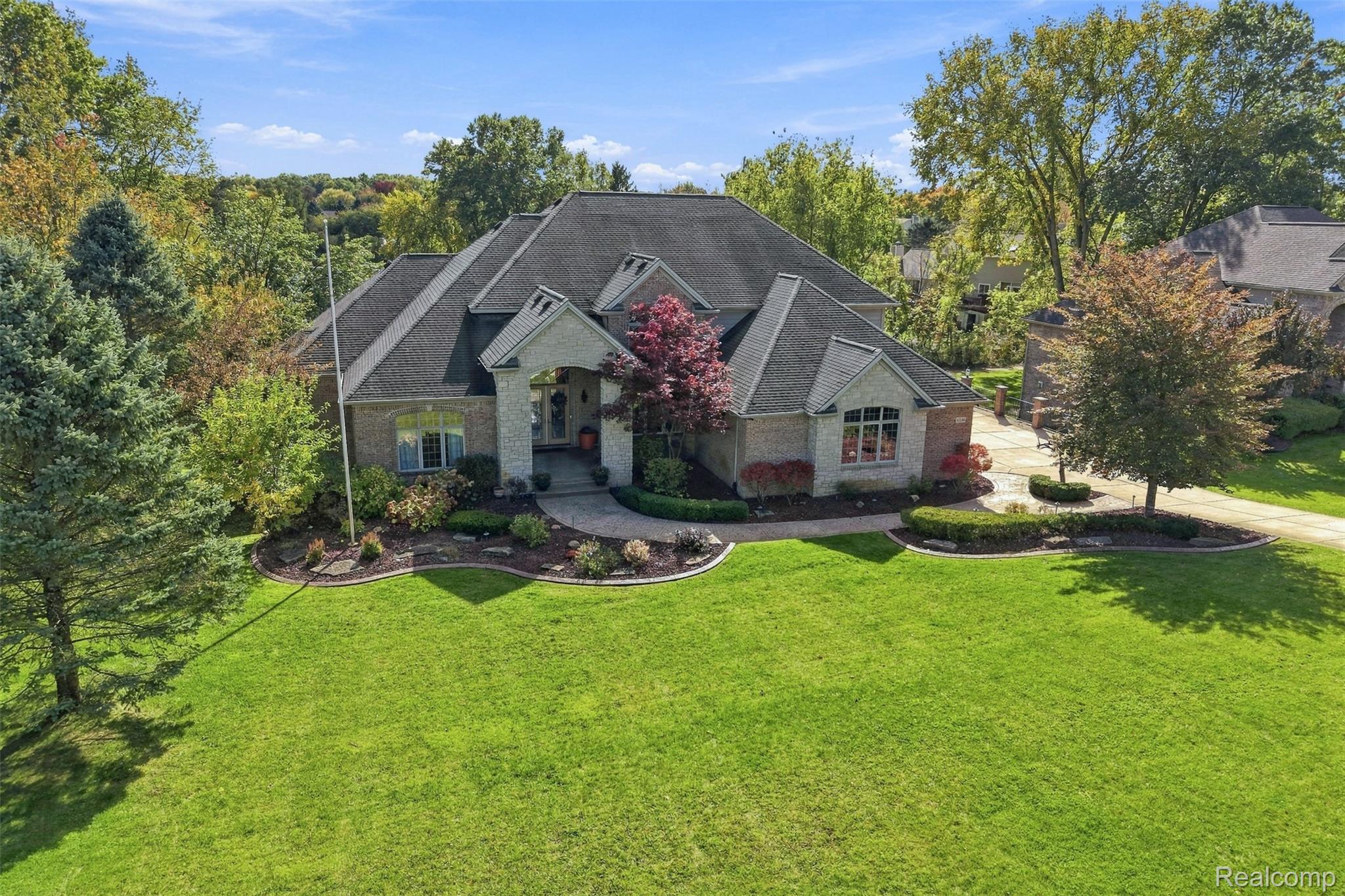 10136 Rosemarie Run