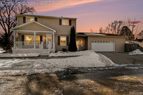 23225 Elaine Street St Clair Shores City MI 48080