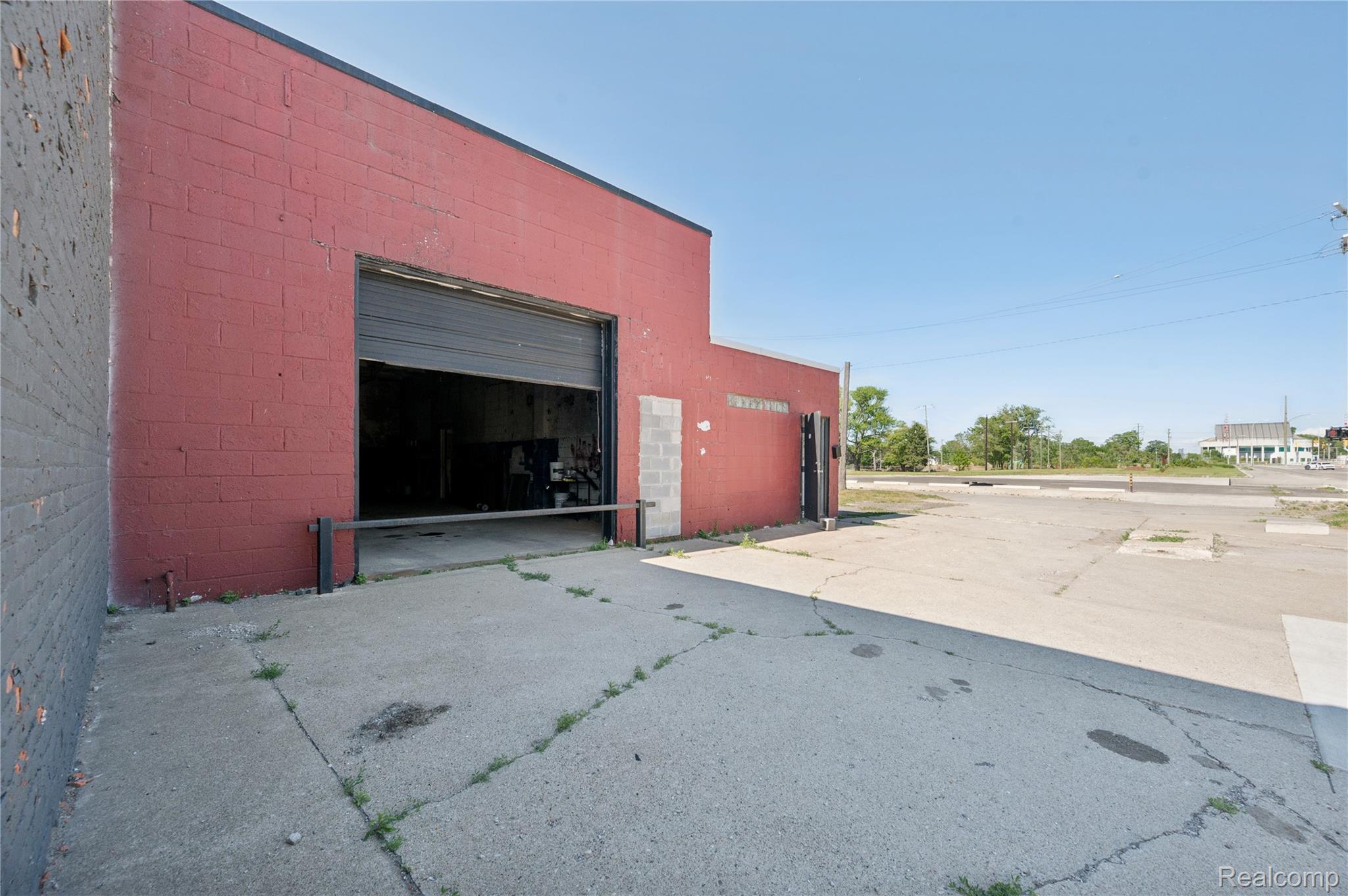 300 Oakwood