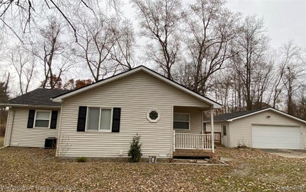 364 James Court Lake Orion Village MI 48362