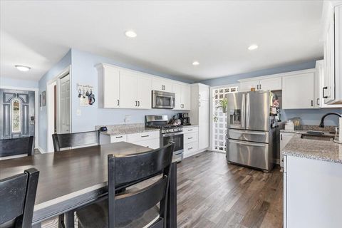 Tiny photo for 9001 Hensley Drive, Sterling Heights City, MI 48314 (MLS # 81025056621)