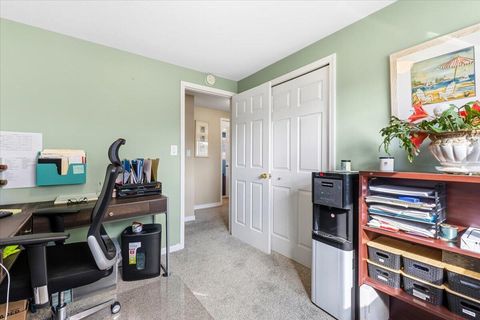 Tiny photo for 9001 Hensley Drive, Sterling Heights City, MI 48314 (MLS # 81025056621)