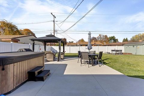 Tiny photo for 9001 Hensley Drive, Sterling Heights City, MI 48314 (MLS # 81025056621)