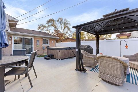 Tiny photo for 9001 Hensley Drive, Sterling Heights City, MI 48314 (MLS # 81025056621)