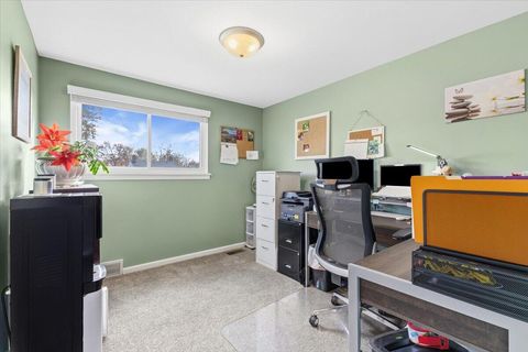 Tiny photo for 9001 Hensley Drive, Sterling Heights City, MI 48314 (MLS # 81025056621)