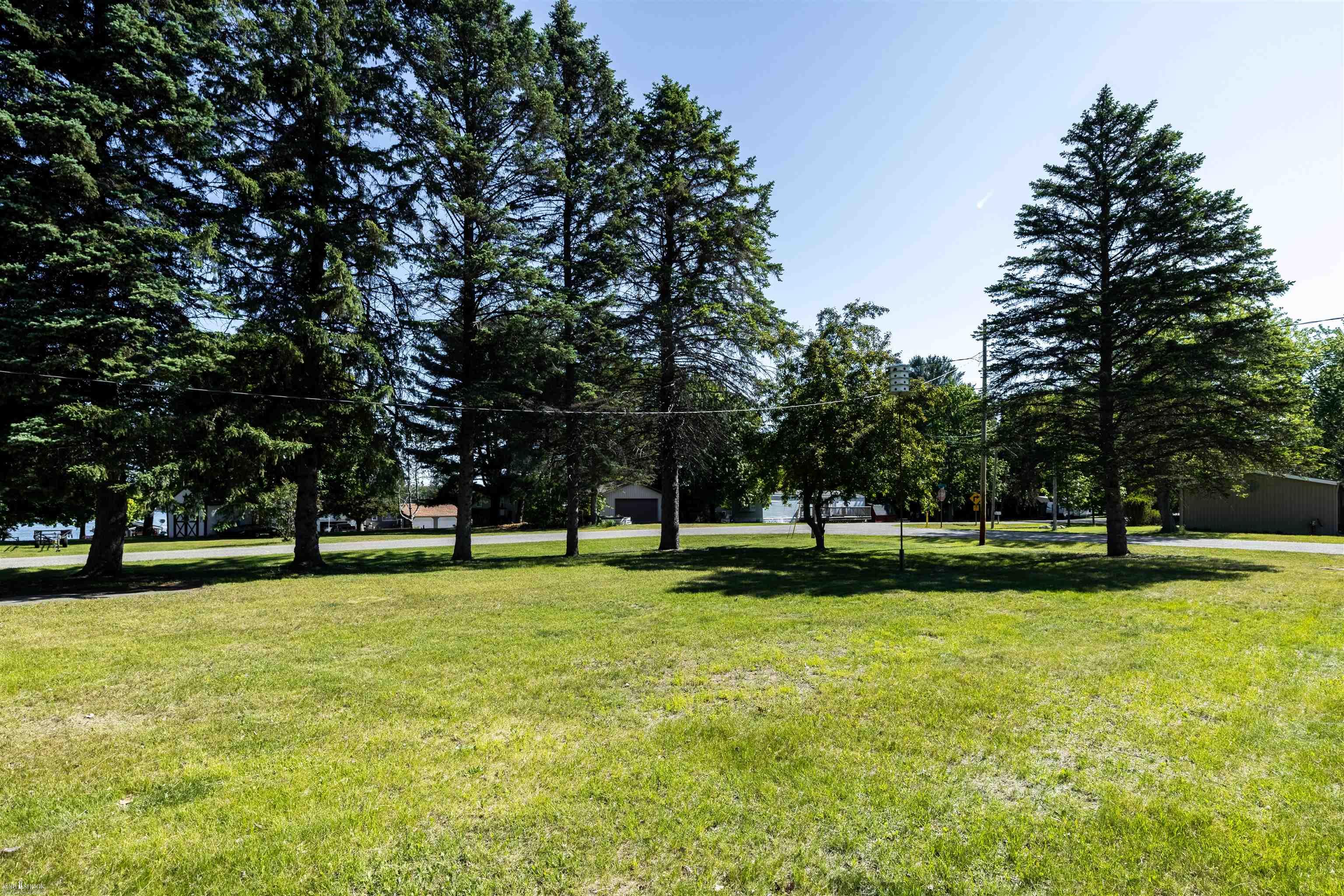 10388 Hunters Trail