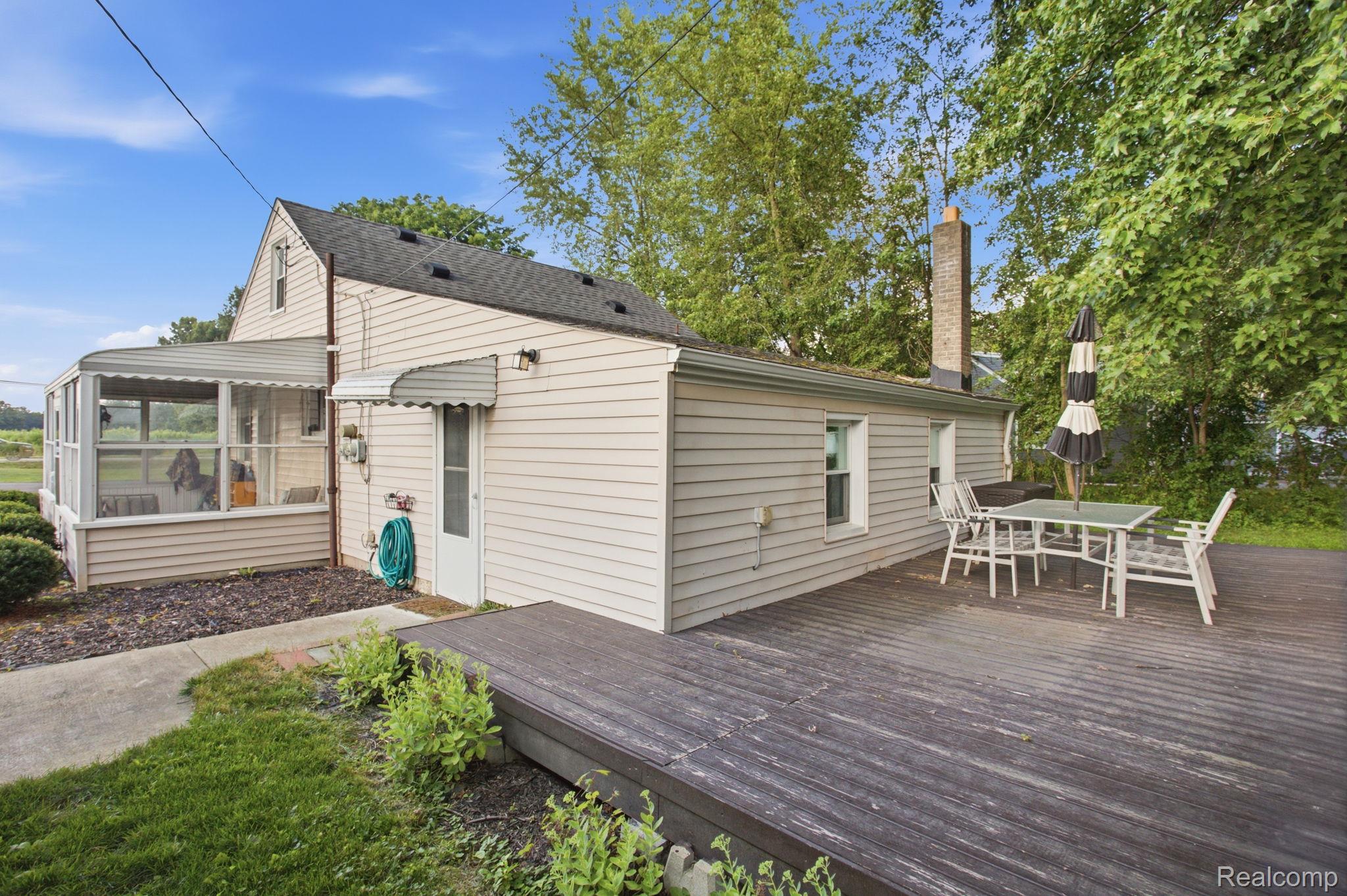 27135 Sibley Road