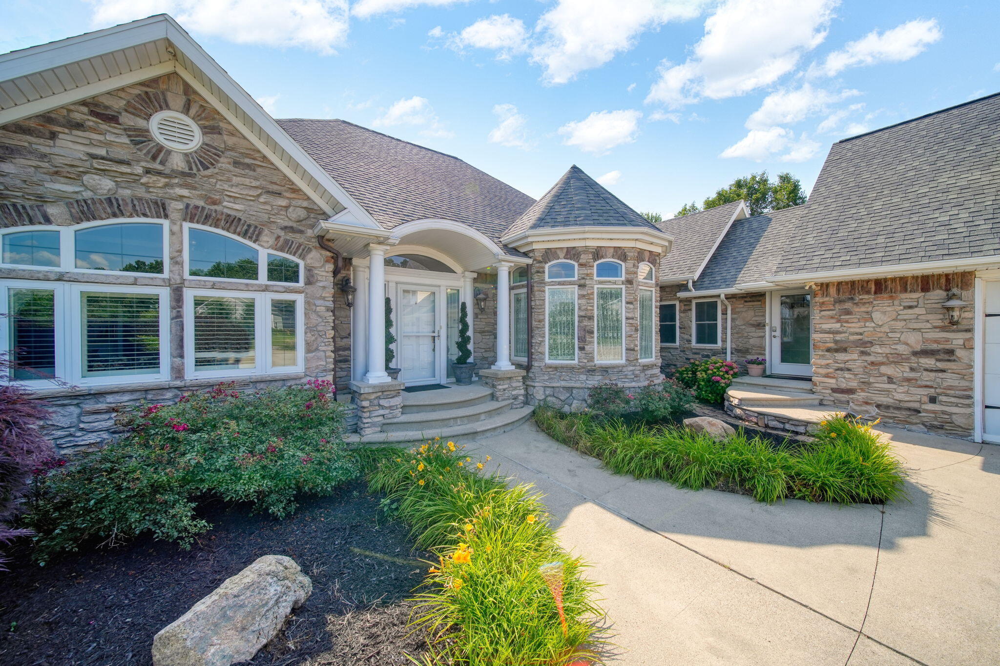 8321 O'Dowling Drive