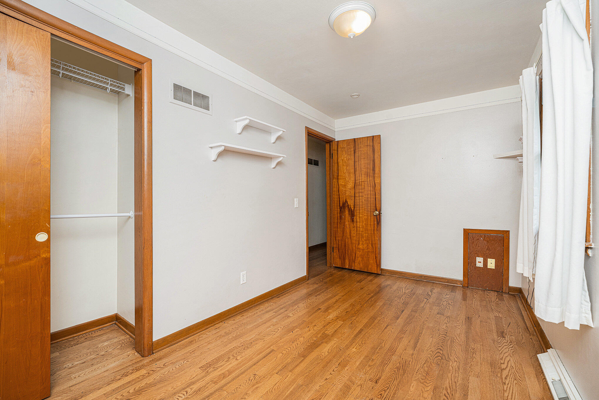 Kalamazoo Charter Township, Michigan 49006, United States, 3 Bedrooms Bedrooms, ,2 BathroomsBathrooms,Residential,Active,164140