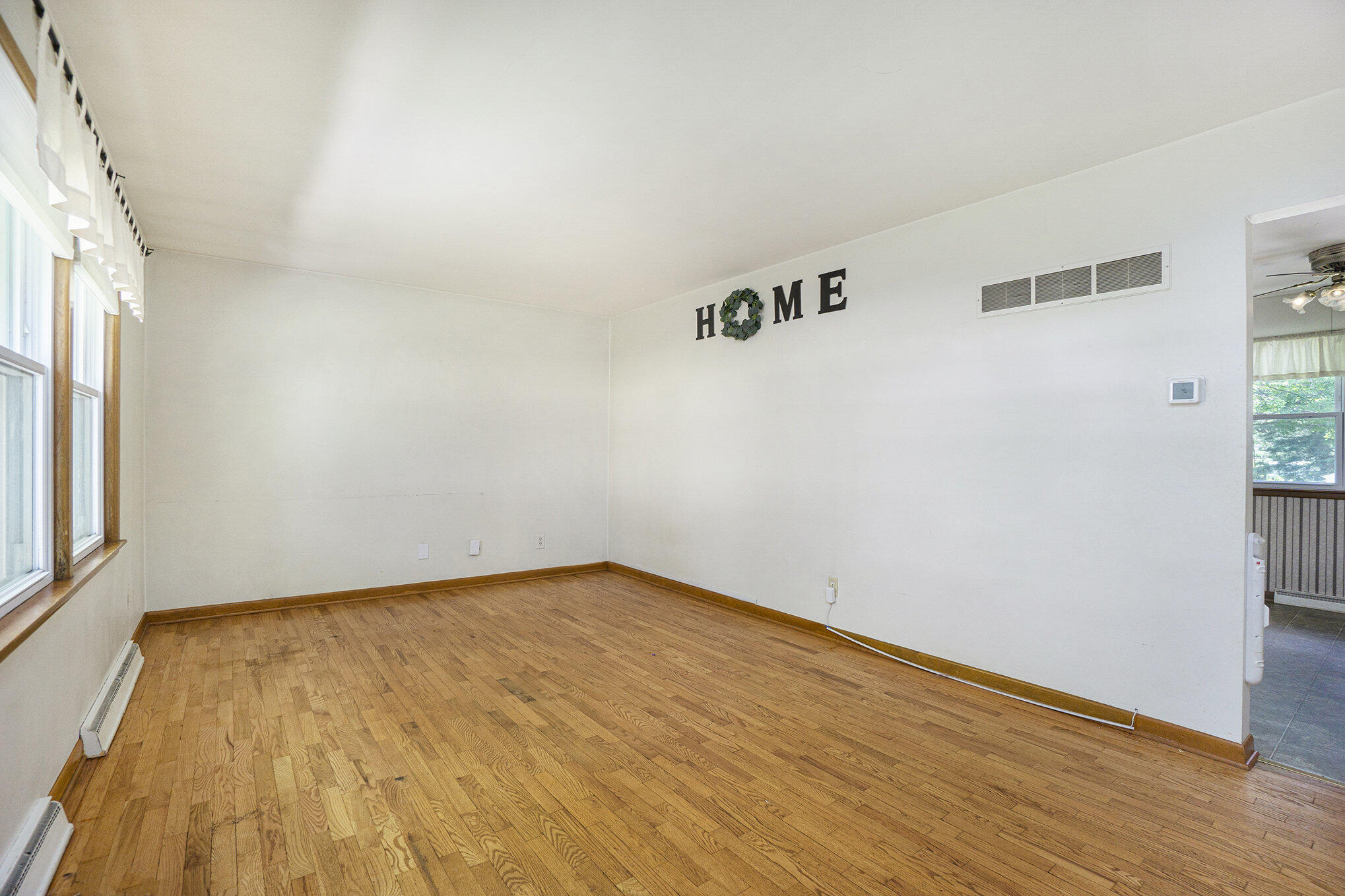 Kalamazoo Charter Township, Michigan 49006, United States, 3 Bedrooms Bedrooms, ,2 BathroomsBathrooms,Residential,Active,164140