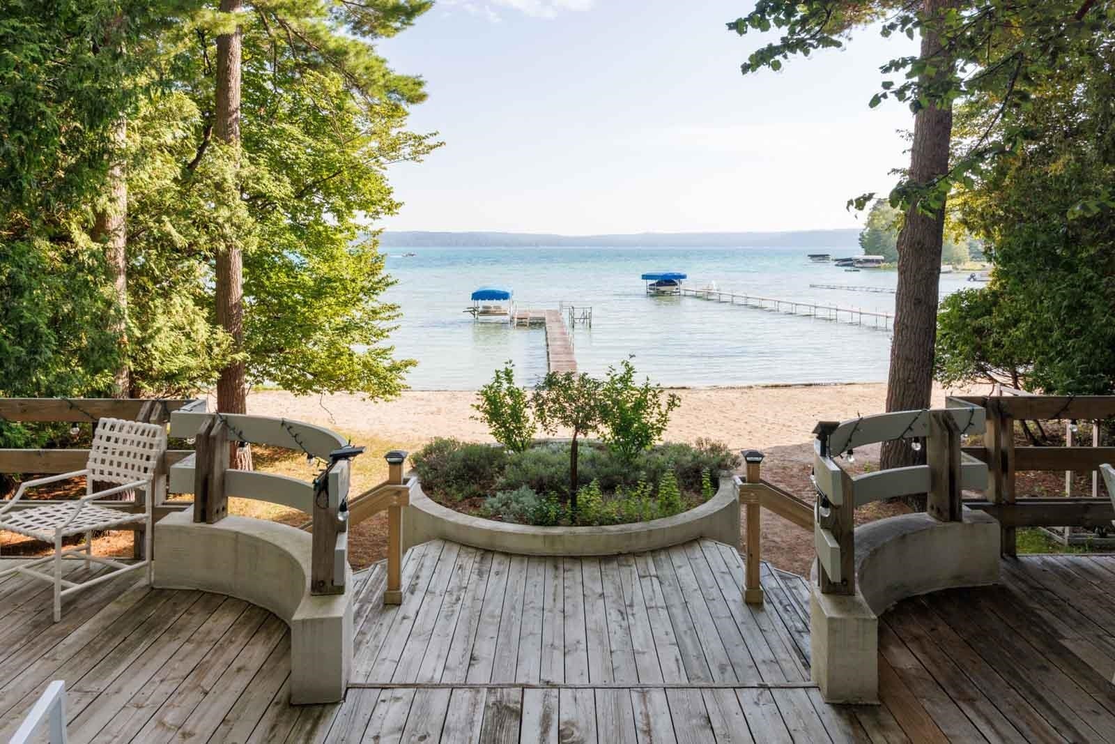 6158 S Tamarack Lane