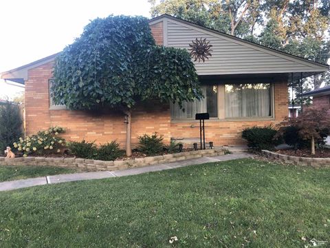 24609 Wood Street St Clair Shores City MI 48080