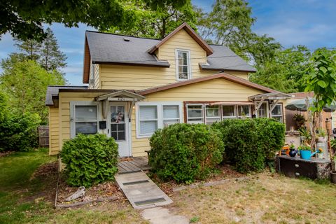 412 E Jefferson Street Hart City MI 49420