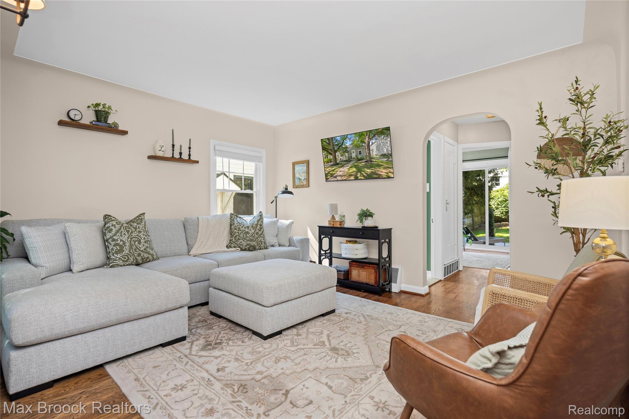 515 N Altadena Avenue
