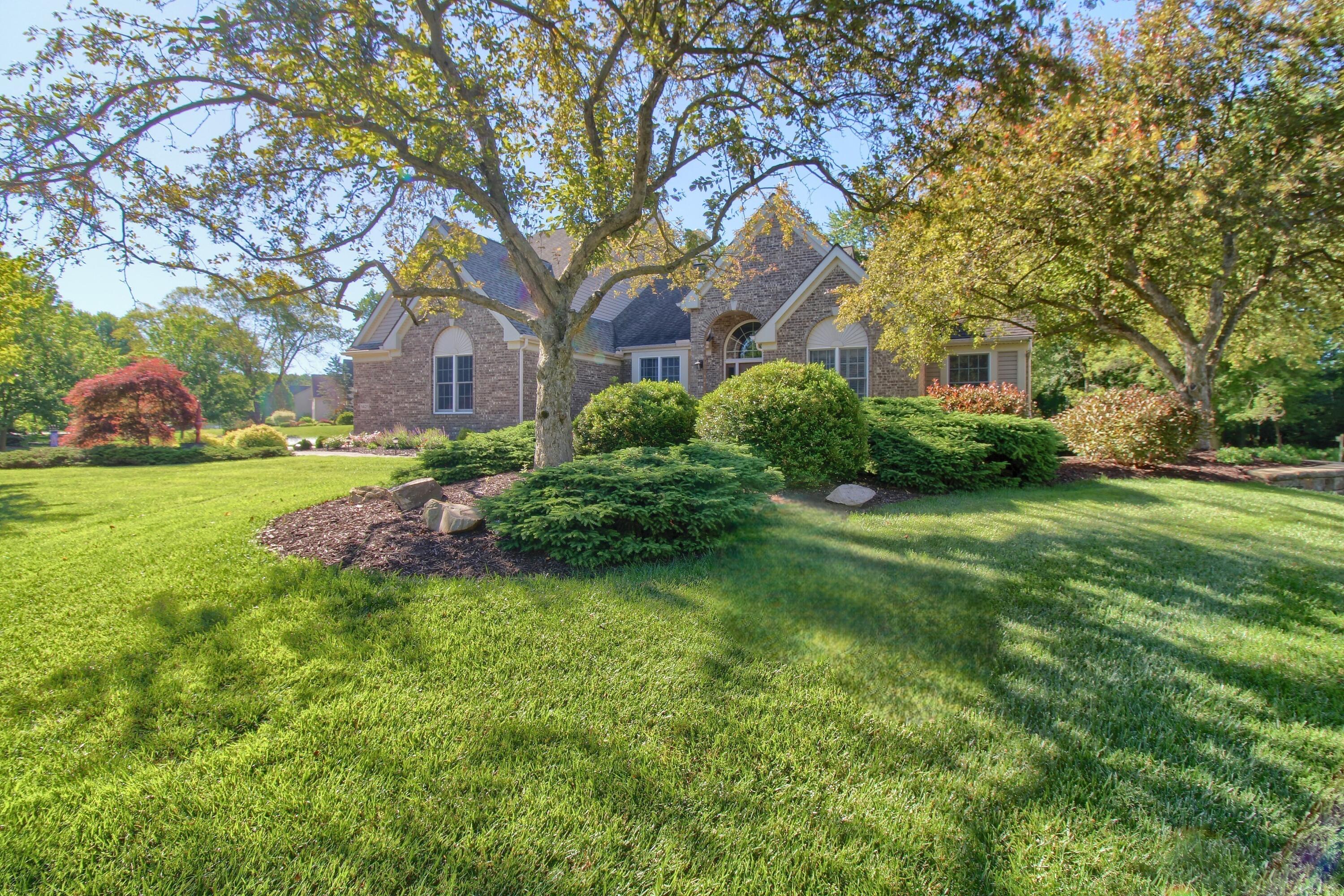 1421 W Greenfield Court