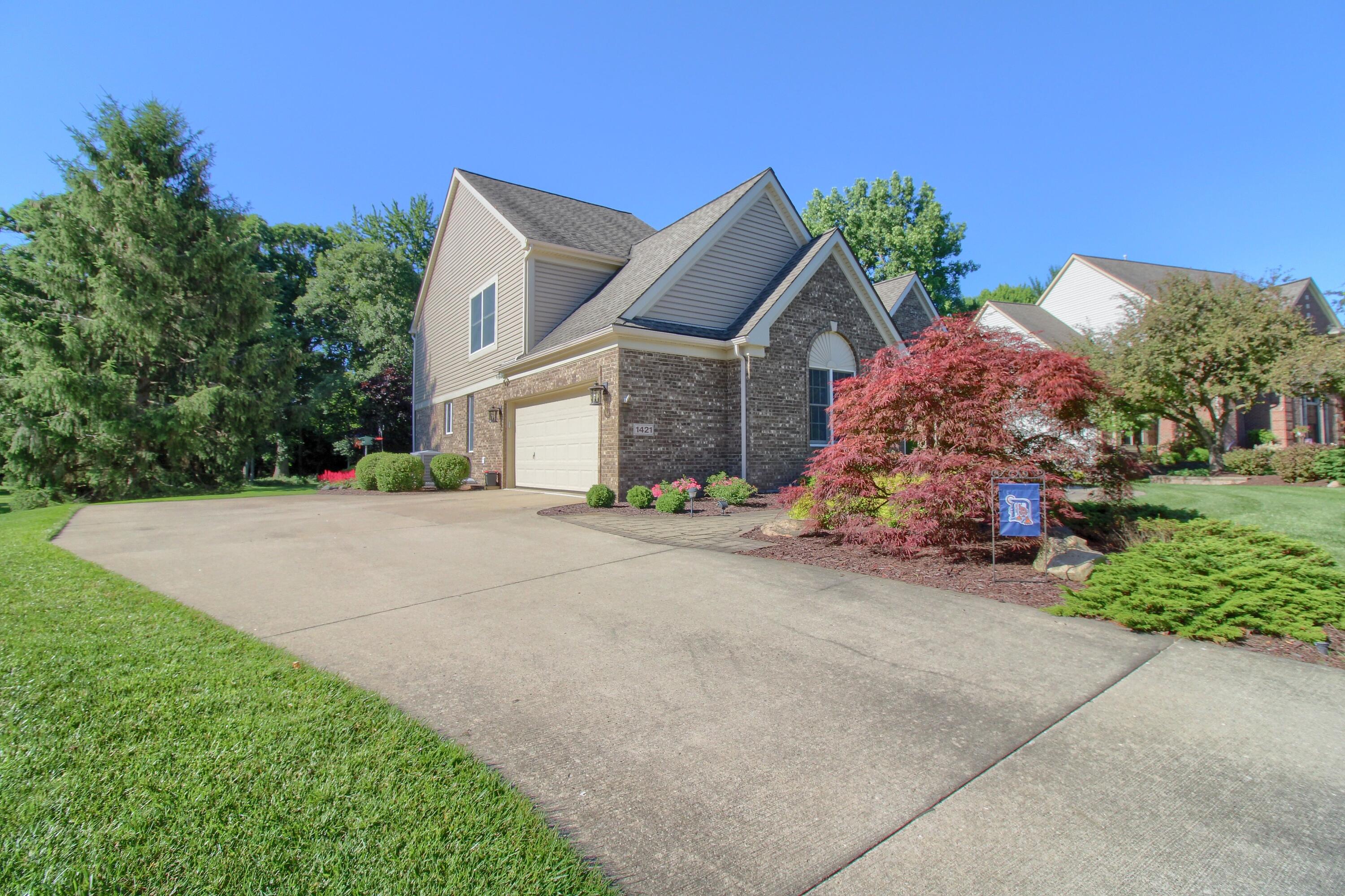 1421 W Greenfield Court