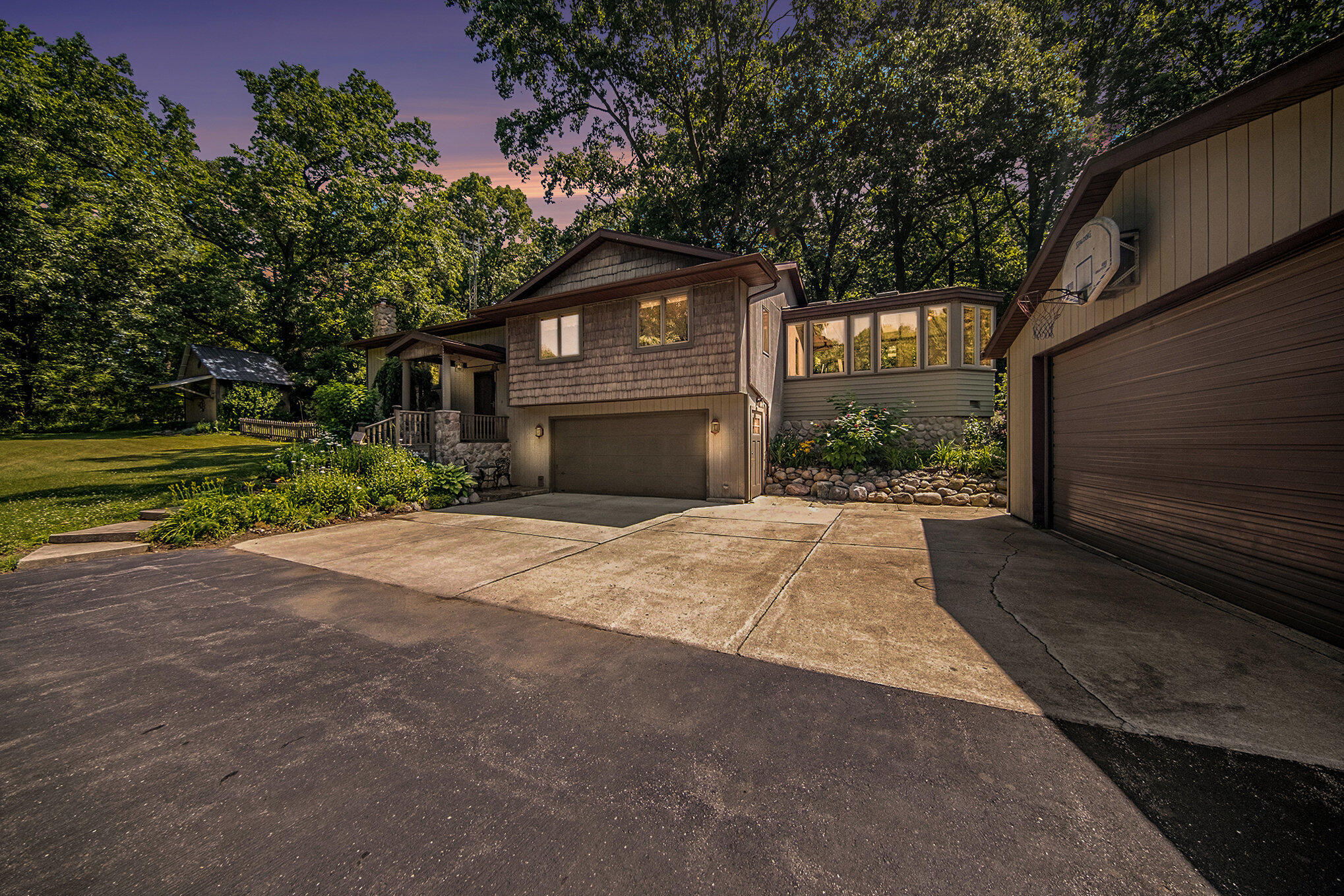 5600 Cross Road