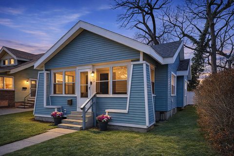 1743 Paris Avenue SE Grand Rapids City MI 49507