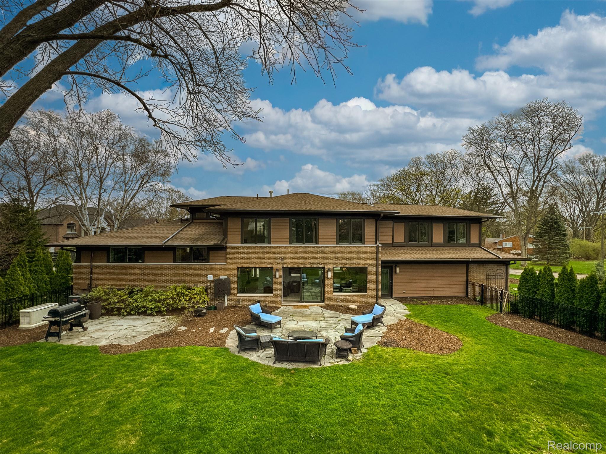 218 Hillboro Drive