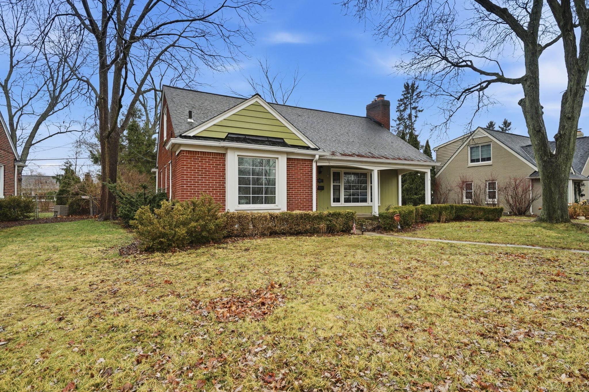 32200 Arlington Drive