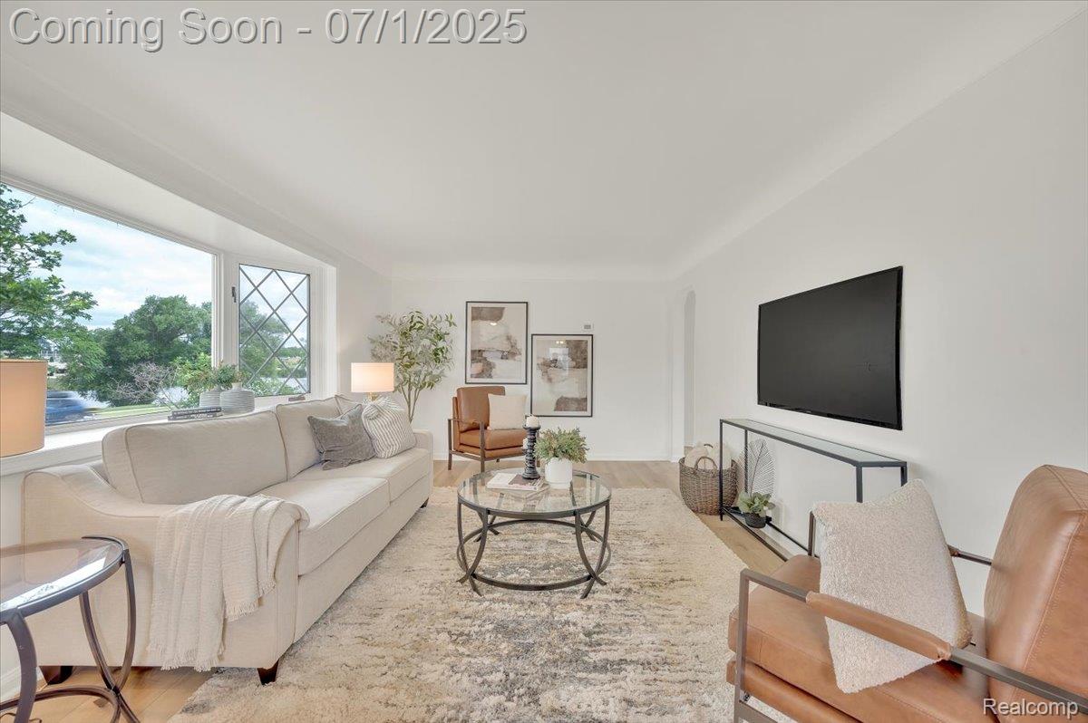 2190 Crescent Lake Road