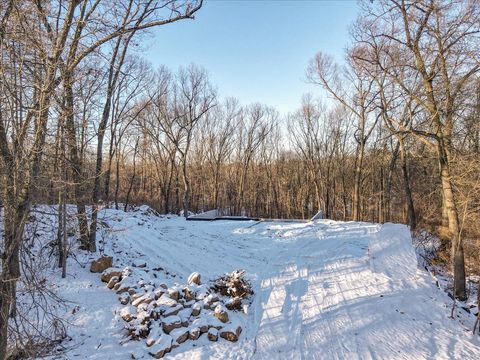 A home in GrovelandTownship_Oakland