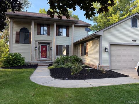2732 Bayberry Drive Waterford Charter Township MI 48329