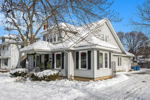 229 S Riverview Drive Parchment City MI 49004