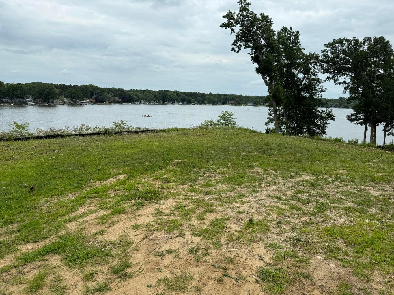 00 Mack Island Road