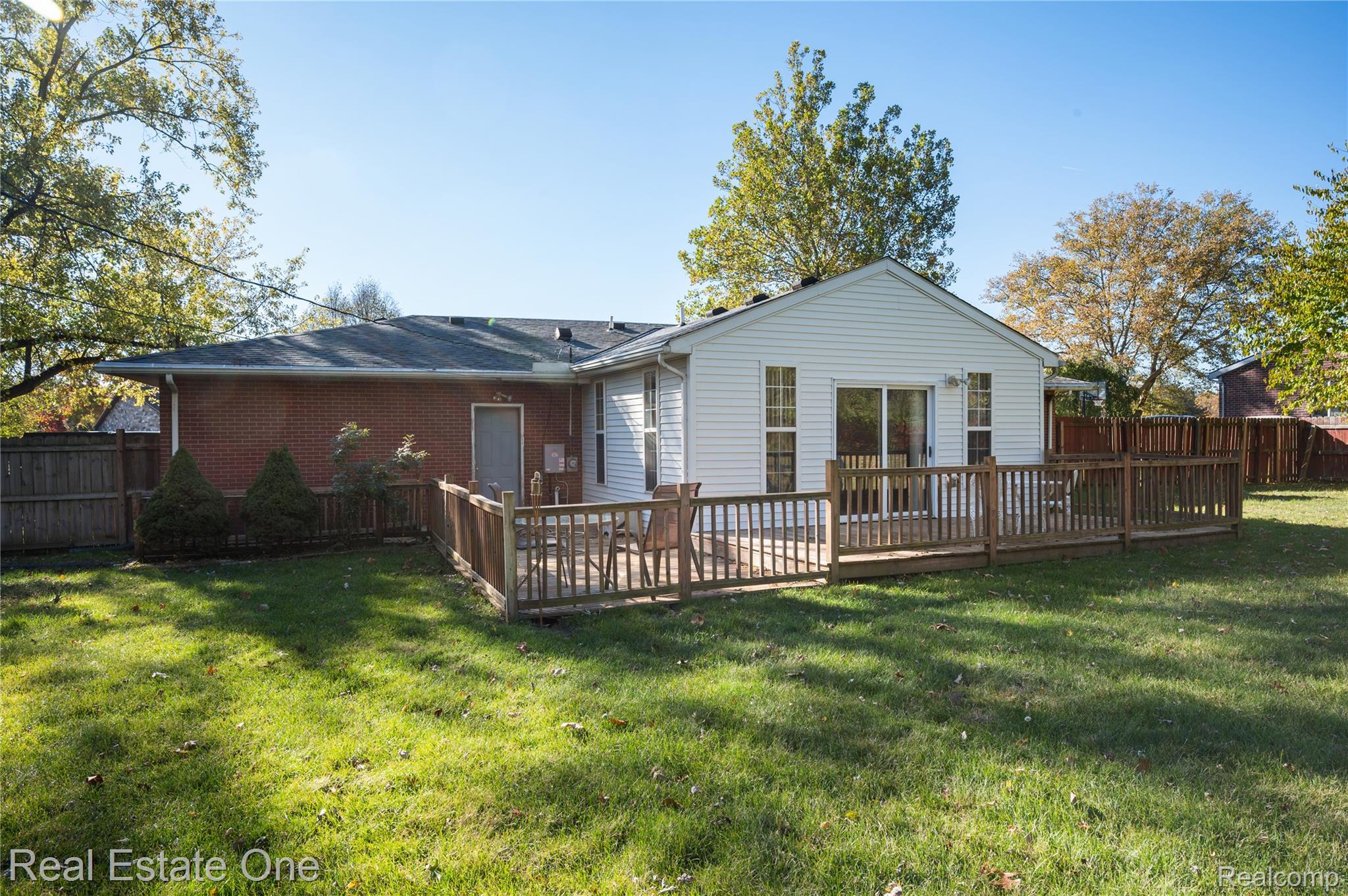 28172 W 10 Mile Road