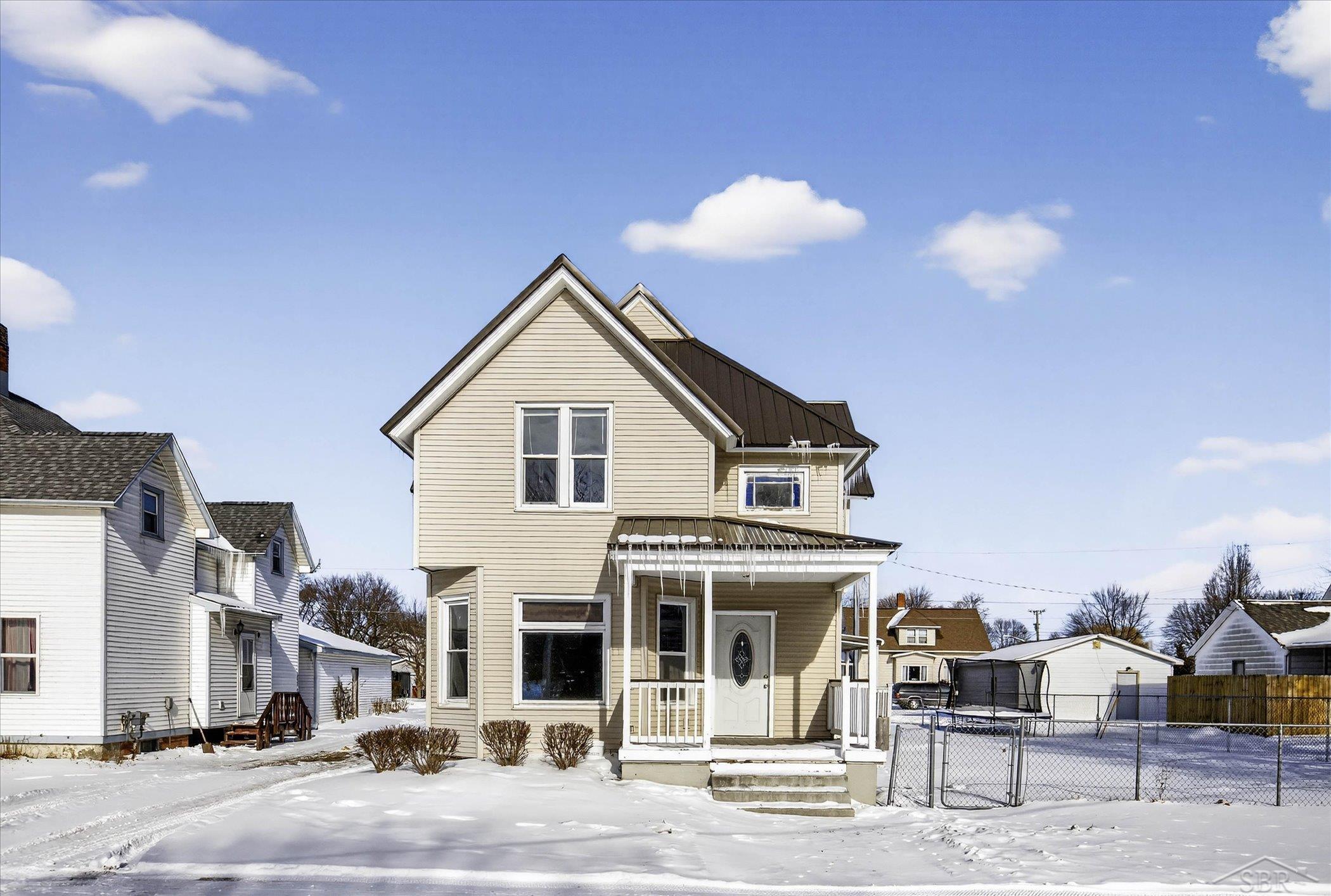 253 E Sebewaing Street