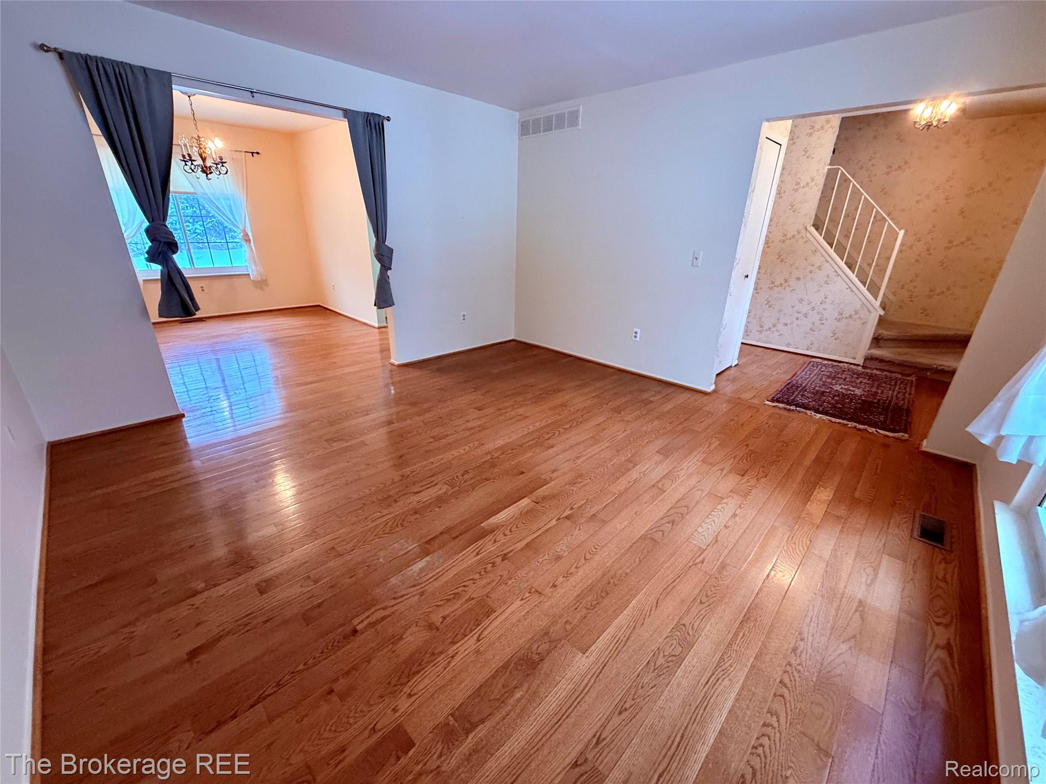 1295 W Fairview Lane Lane