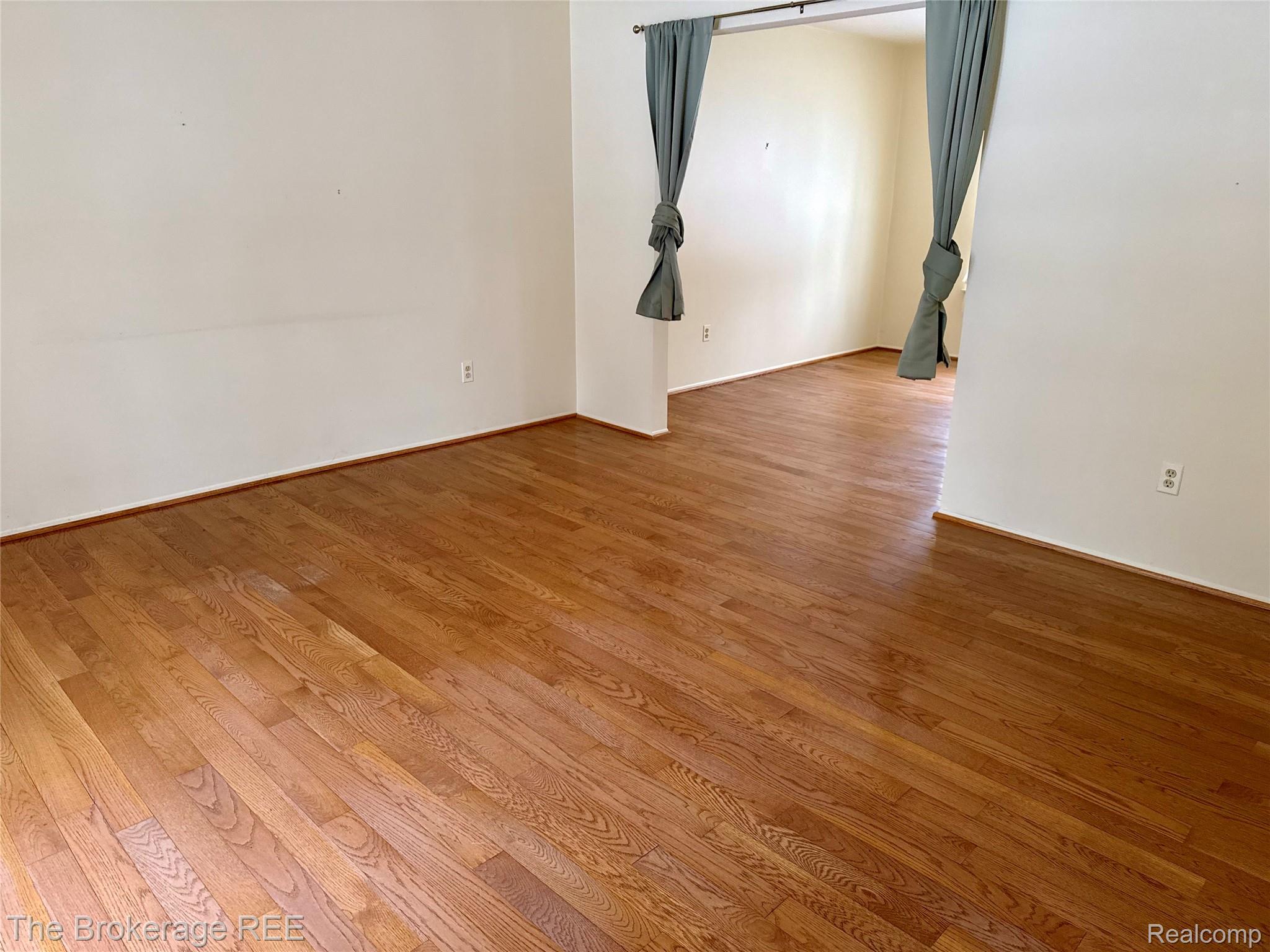 1295 W Fairview Lane Lane